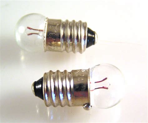 dating light bulbs